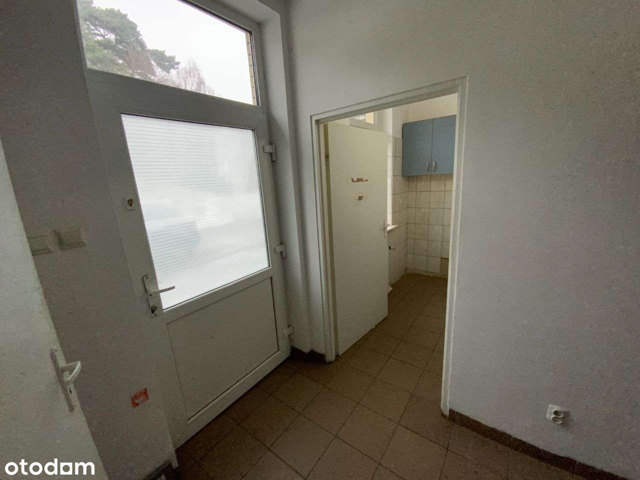 Atrakcyjny lokal użytkowy blisko morza!-15