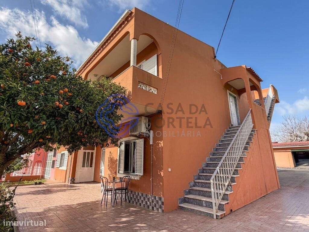 ​​​​​​​Moradia Multifamiliar com 4 Frações Independentes | Pechão |Far - Grande imagem: 4/49