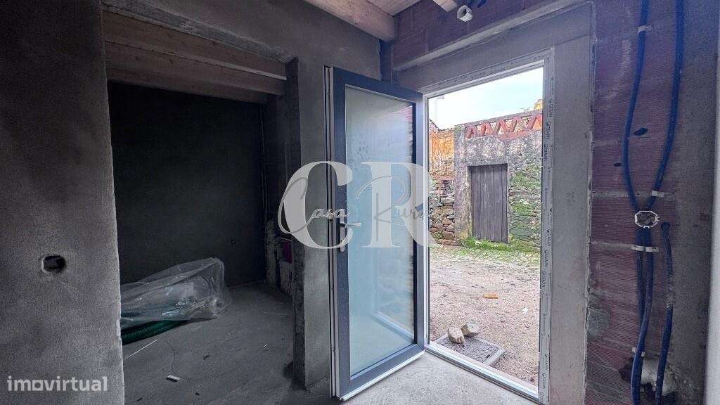 Moradia T2 em pedra - Grande imagem: 4/13