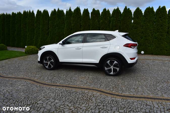 Hyundai Tucson 2.0 CRDi 4WD Intro Edition - 16