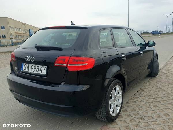 Audi A3 1.6 TDI DPF Ambiente S tronic - 6