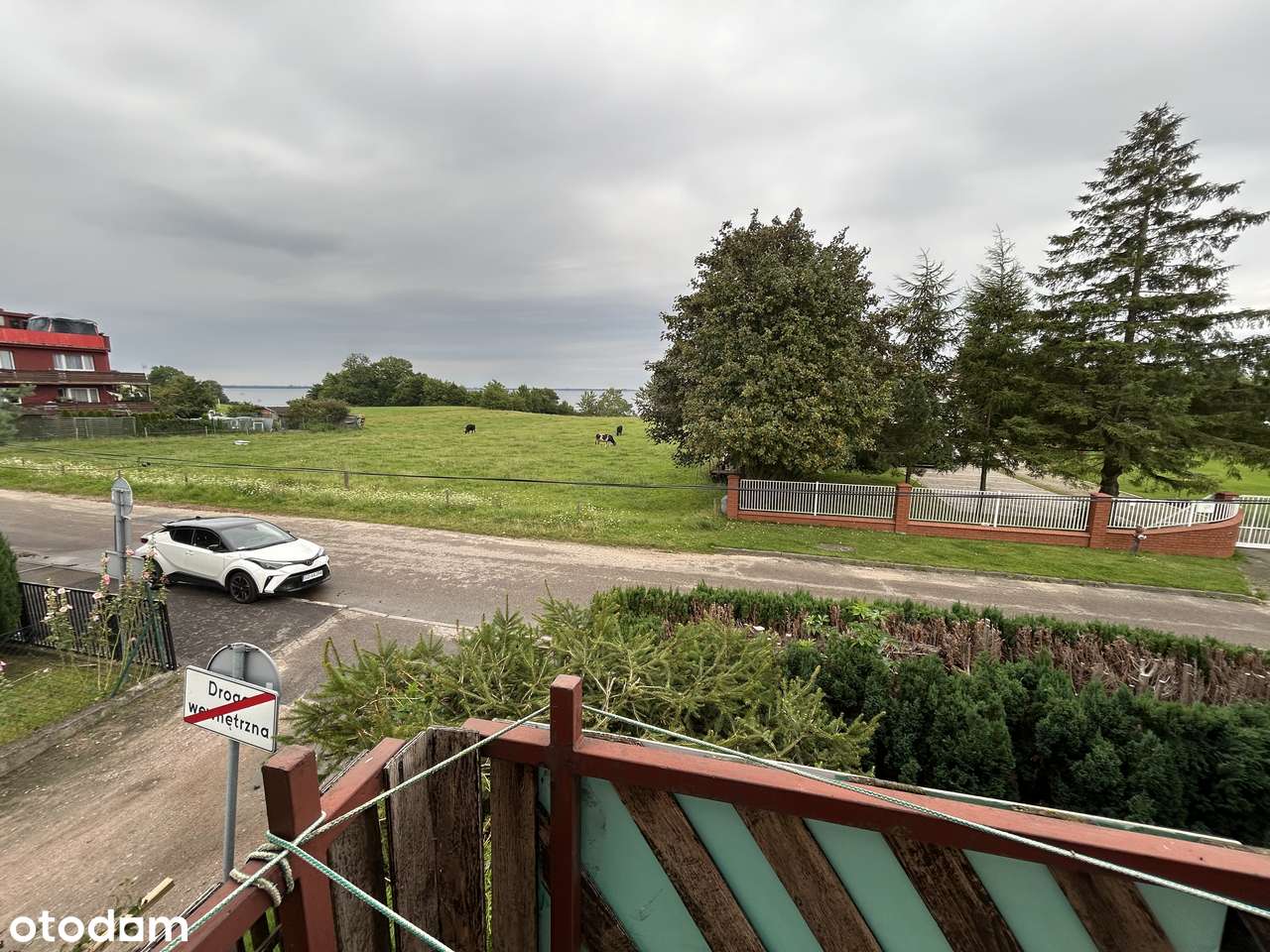 Nadmorski dom z ogródkiem i pokojami gościnnymi - idealny pod wynajem-12