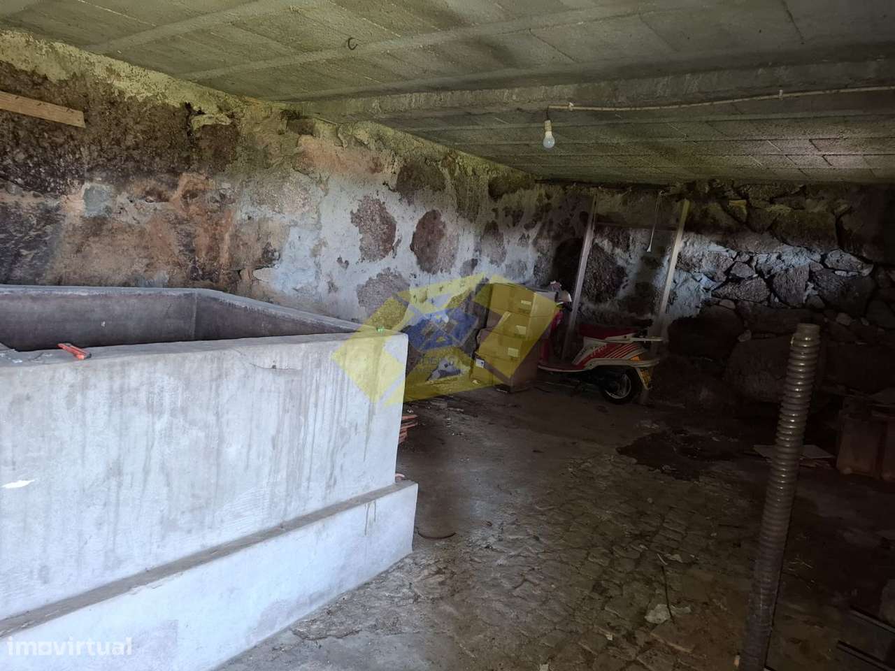 Moradia T3 em Borba da Montanha (Celorico de Basto)-10
