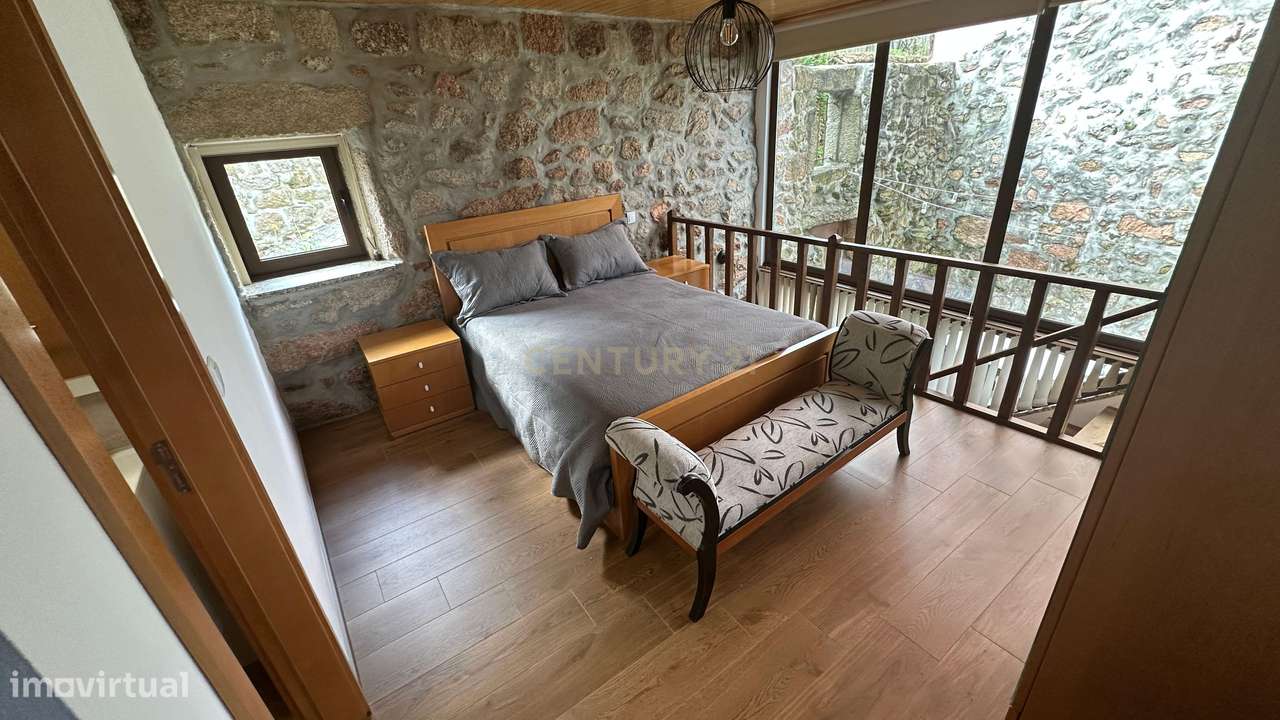 Lindíssima moradia na Zona do Gerês com Jardim interior-18