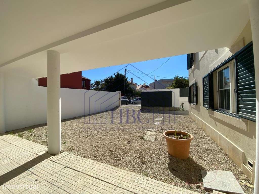 Moradia T4 com Amplo Jardim e Potencial de Remodelação em Alcabidec...-2