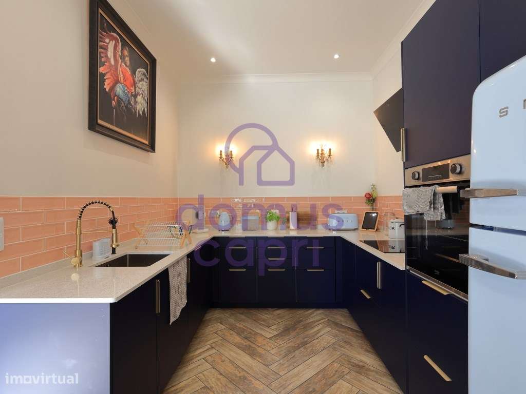 Moradia T2+1 com Garagem e Quintal em Olhão-12