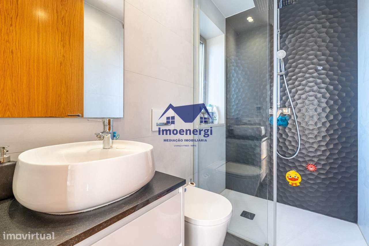 Excelente Moradia T4 de Luxo – 4 Frentes - Argivai-19