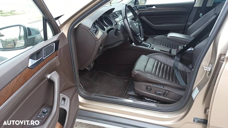 Volkswagen Passat Alltrack 2.0 TDI DSG 4Motion - 26