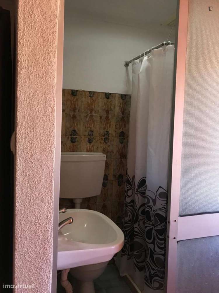 Quarto - localizado em Lumiar Lisbon - Grande imagem: 4/6