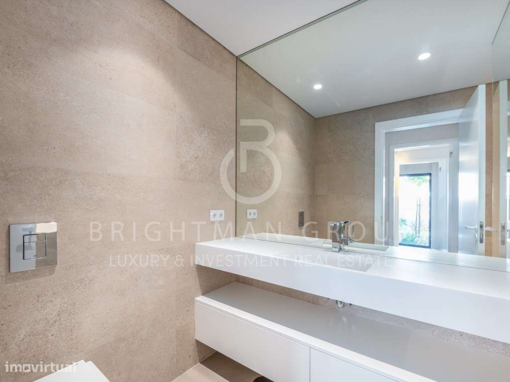 Apartamento T4 com jardim privativa, em Carcavelos-37