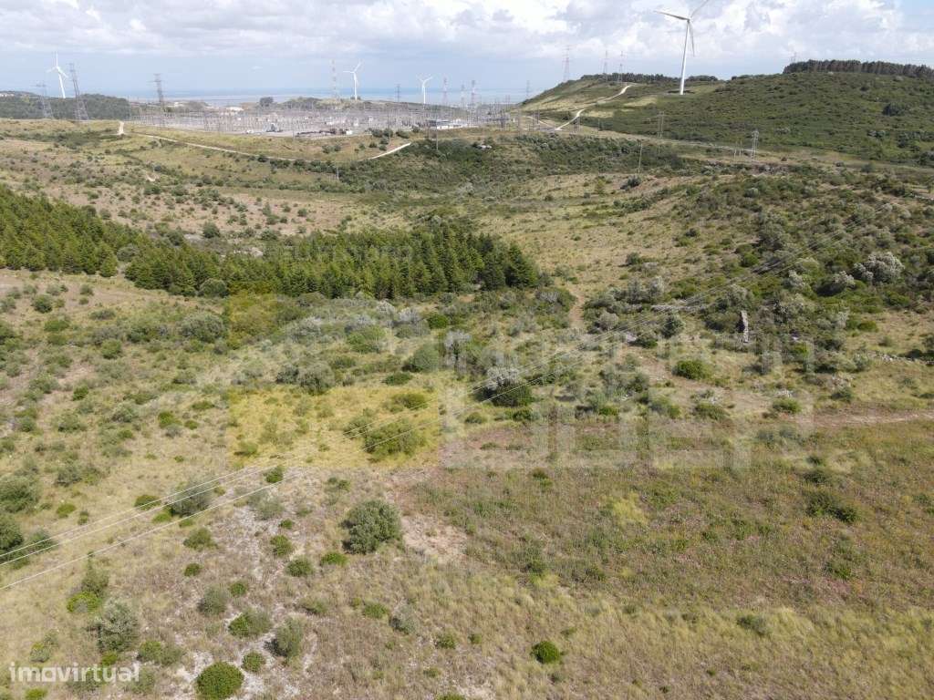 Terreno Rustico com 29.000m° em Fanhões-Loures - Grande imagem: 2/3