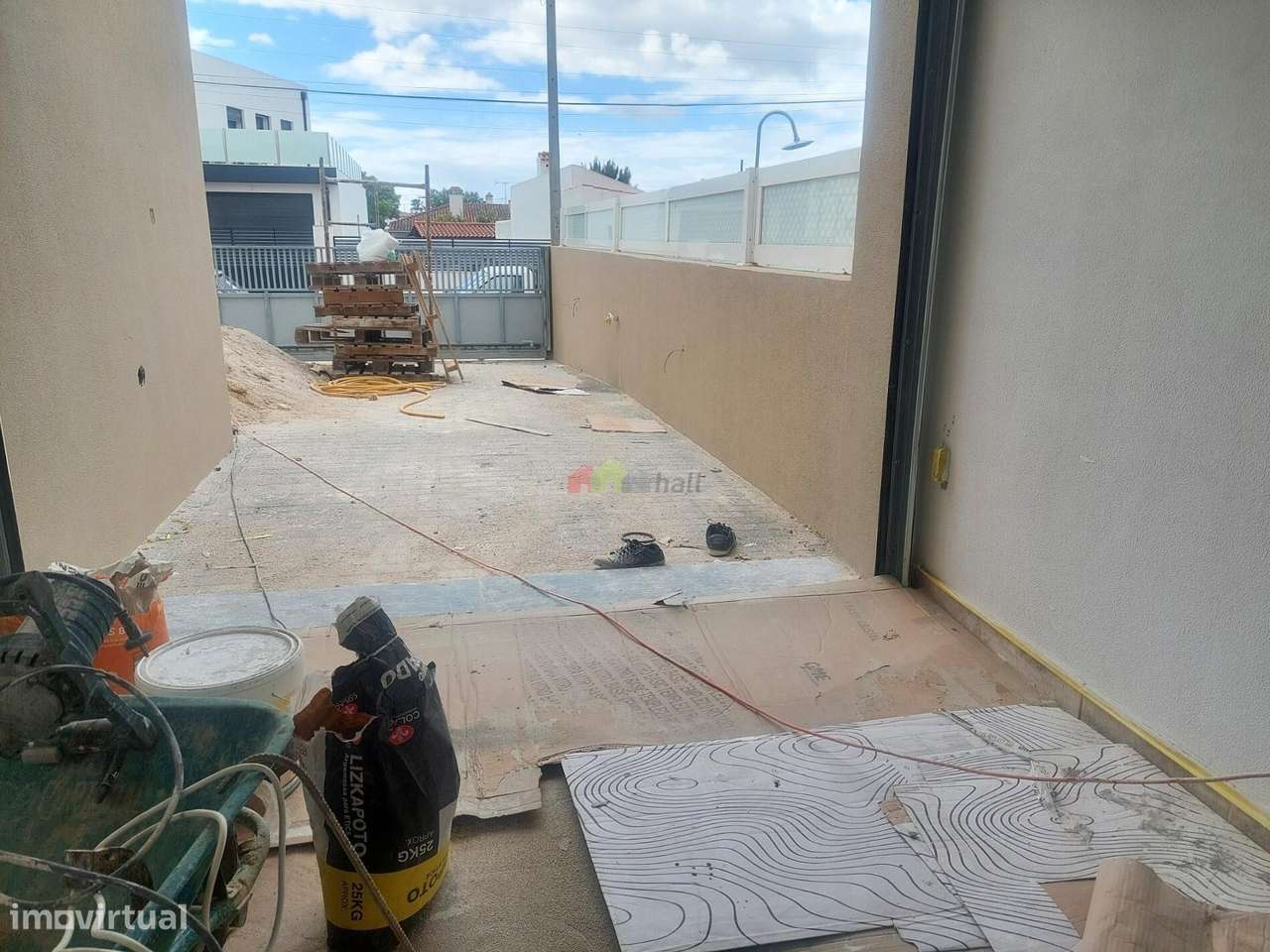 Moradia T4 Nova de arquitectura moderna em Azeitão-19