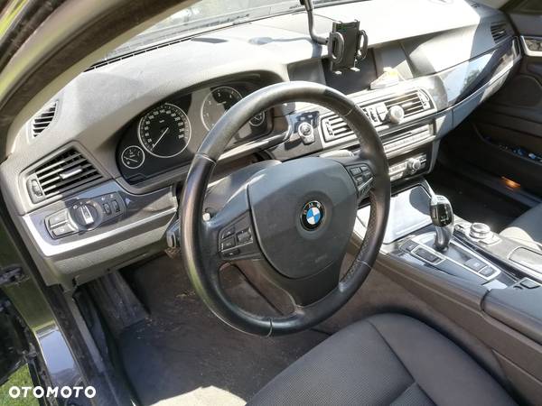 BMW Seria 5 520d Touring - 9