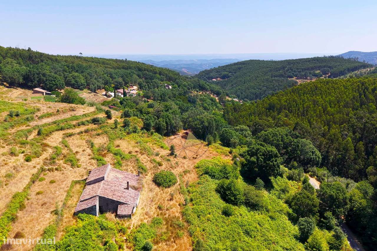 Quinta com ribeira para recuperar na Fóia, Monchique - Grande imagem: 5/60