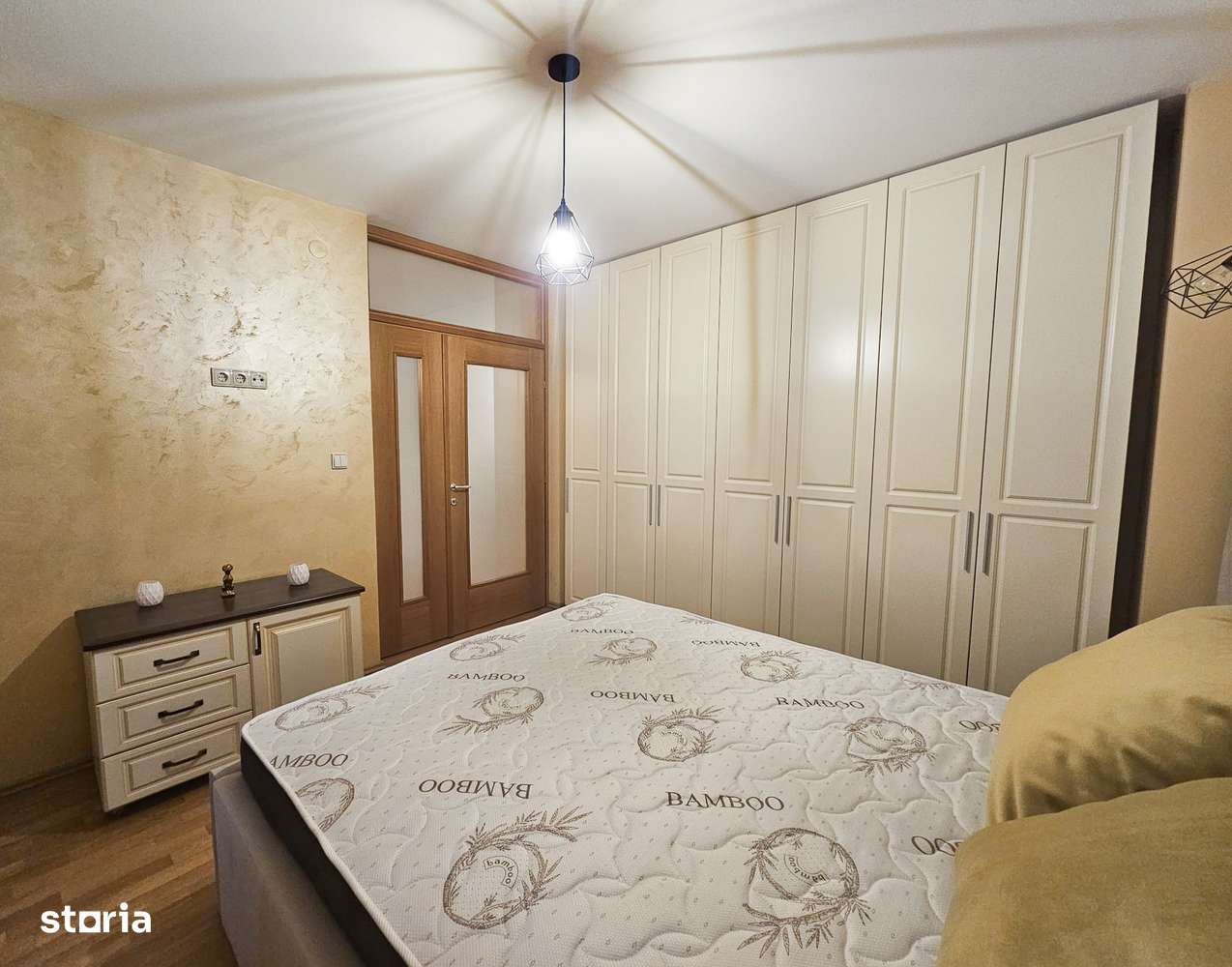 Aparatament deosebit, in centrul orasului - Imagine principală: 4/17