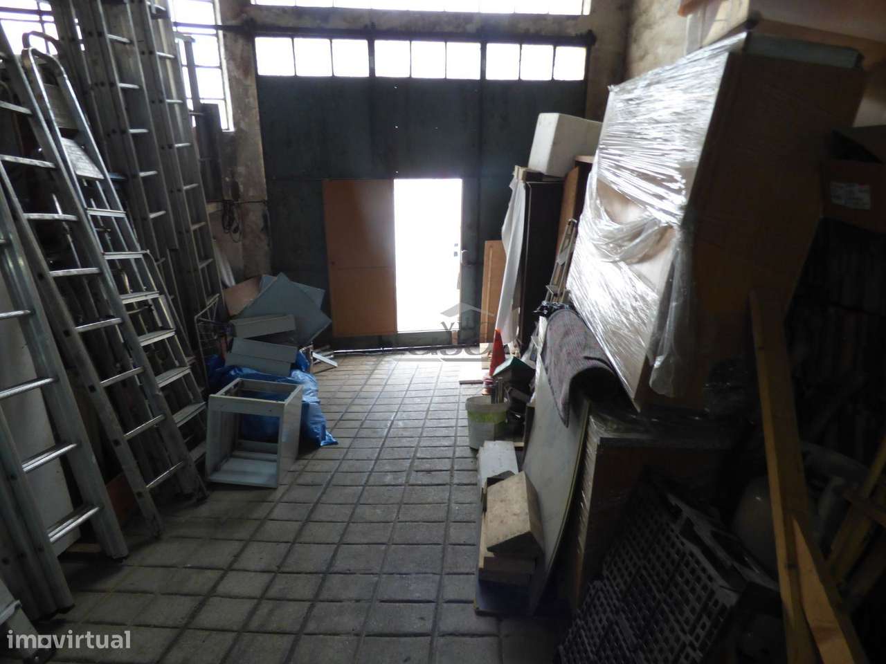 Armazém para venda no Candal  Santa Marinha, Vila Nova de Gaia - Grande imagem: 3/15