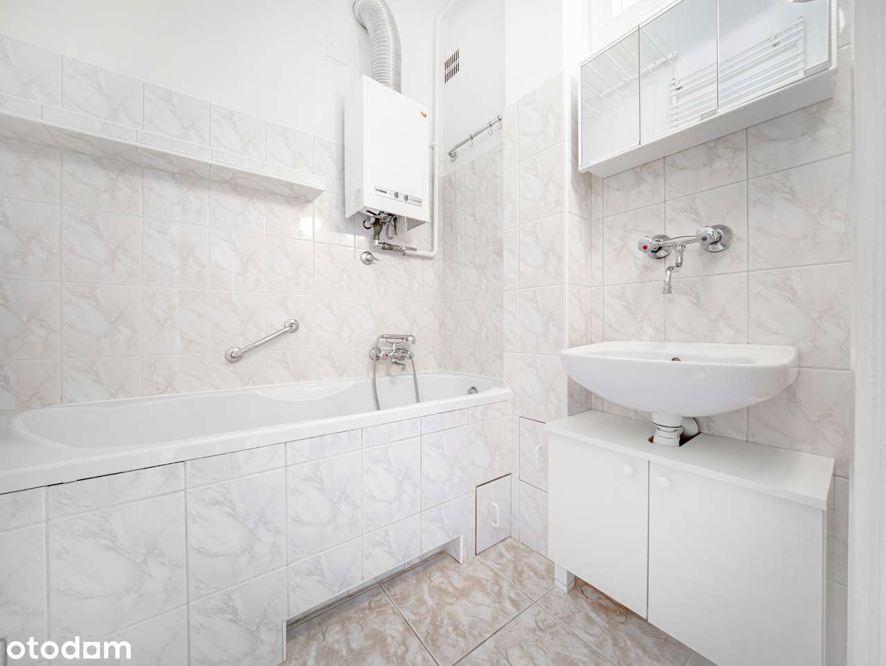 Bez prowizji| 2/3 pokoje przy centrum|-7