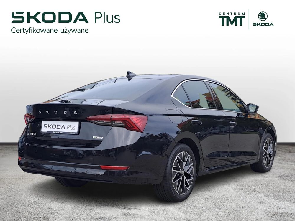 SKODA OCTAVIA Aktywny Tempomat 3 Strefowa Klimatyzacja Gniazdo 230V Łopatki VAT23%