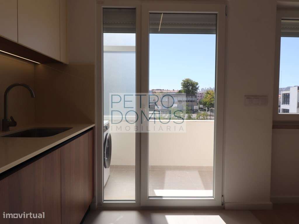 T2+1 EM PRÉDIO TOTALMENTE REMODELADO - ALMADA - VISTA CRISTO REI-12