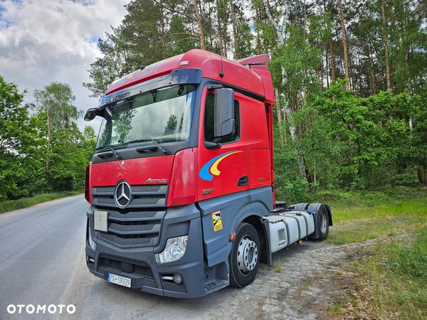 Mercedes-Benz ACTROS - 1