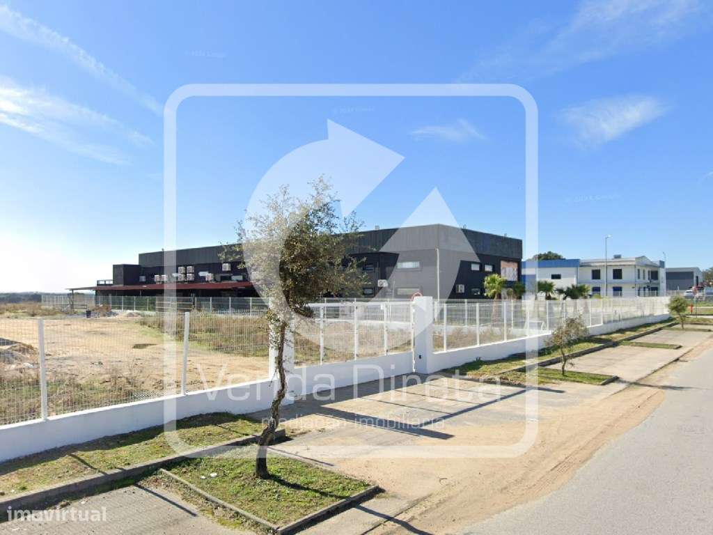 Pavilhão Industrial em Propriedade Total | 652 m² | Terreno com 4.1... - Grande imagem: 3/20