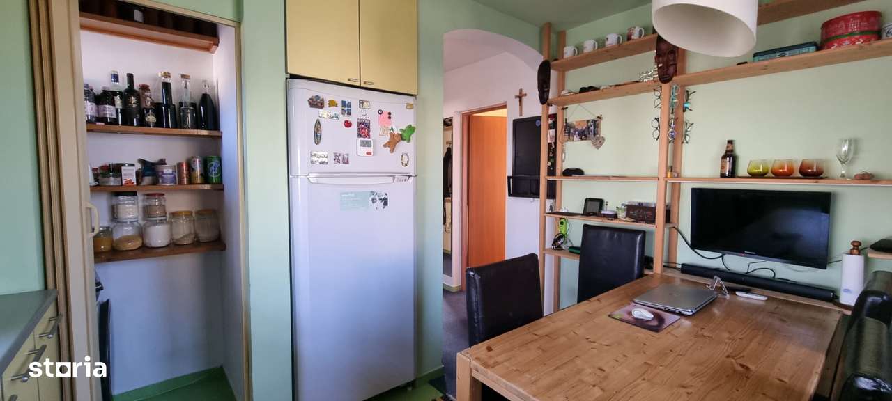 De vânzare apartament 2 camere la curte-7