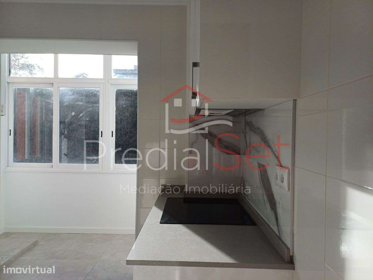 Apartamento T1 Totalmente Remodelado no Centro de Lisboa - Grande imagem: 5/32