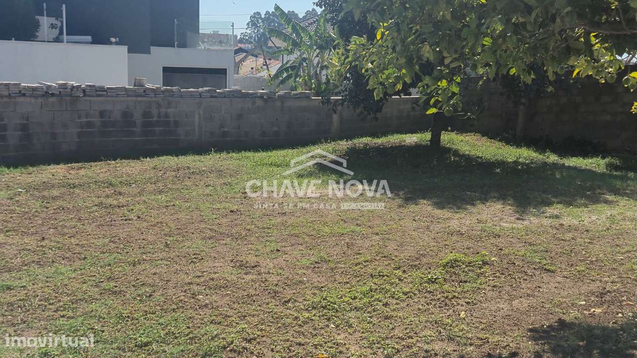 Terreno Urbano p/ Construção de Moradia Isolada, em Mafamude - Grande imagem: 4/8