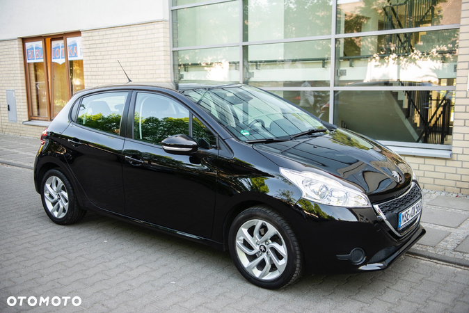 Peugeot 208 1.2 PureTech Active - 9