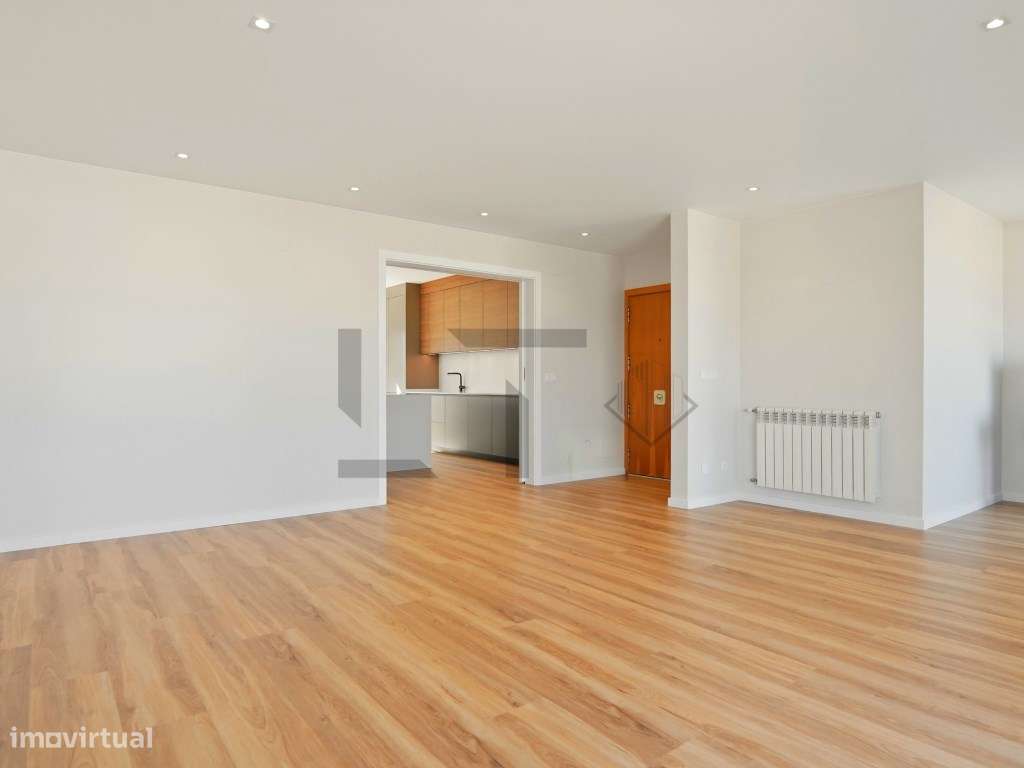 Penthouse T3 (possível T4) com Terraço, plena vista Rio e Garagem, ...-14