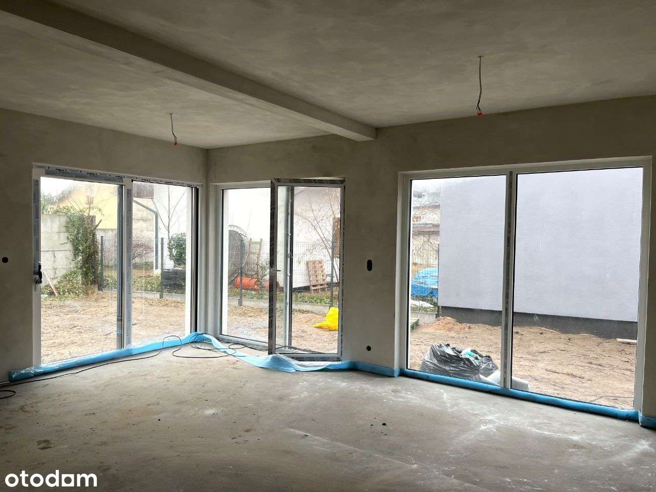 Segment w centrum- Józefów zachodni, do PKP 850 m-10