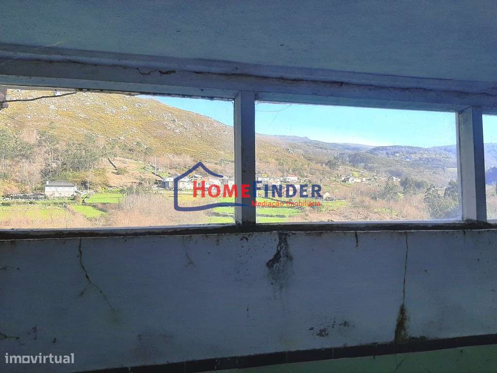 Moradia para Restauro - Fiães, Melgaço-15