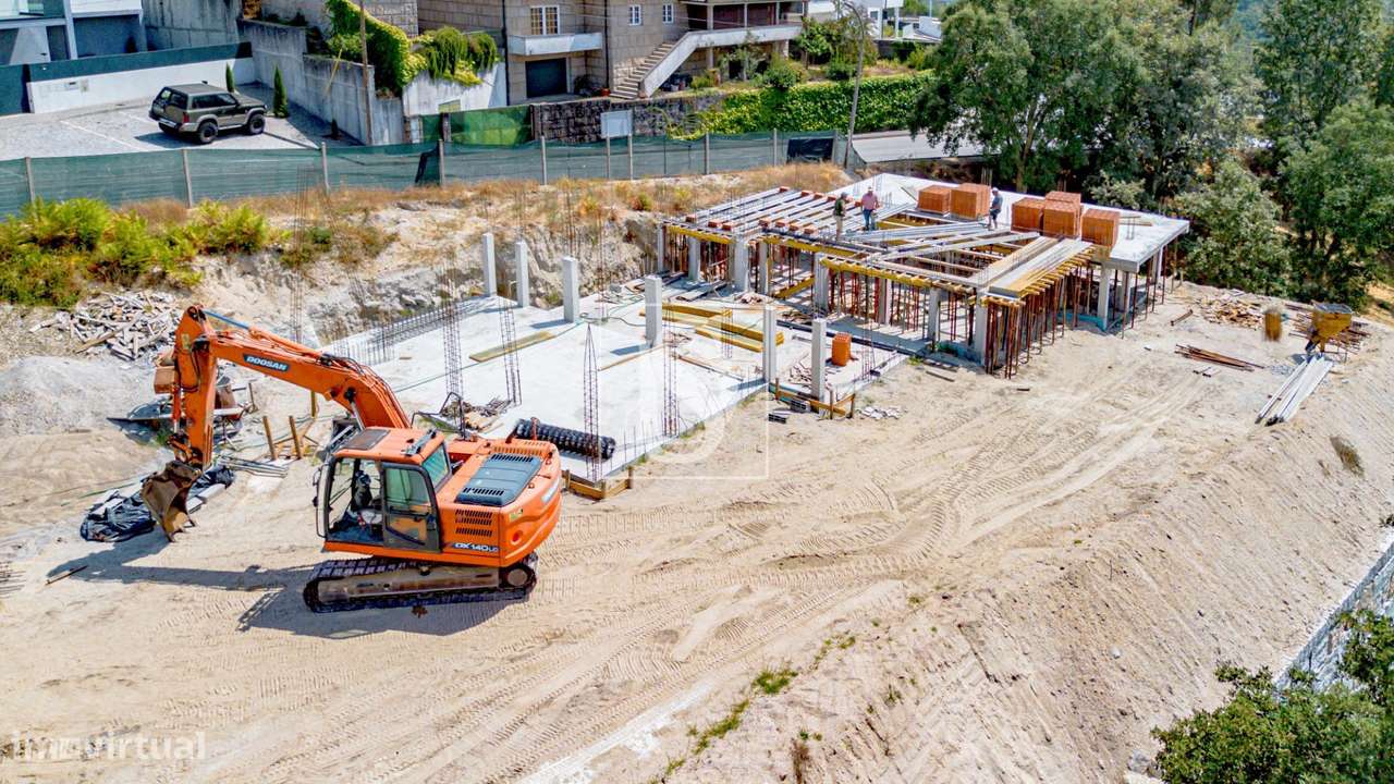 Moradia em Banda T3-18