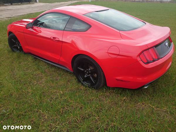 Ford Mustang 3.7 V6 - 6