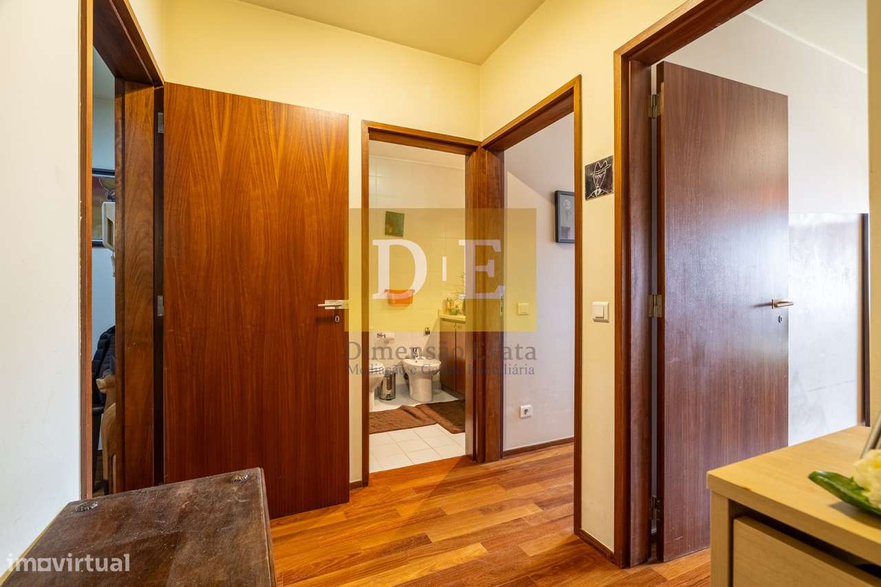 Apartamento T3 em Zona Nobre de Requesende em Ramalde-12