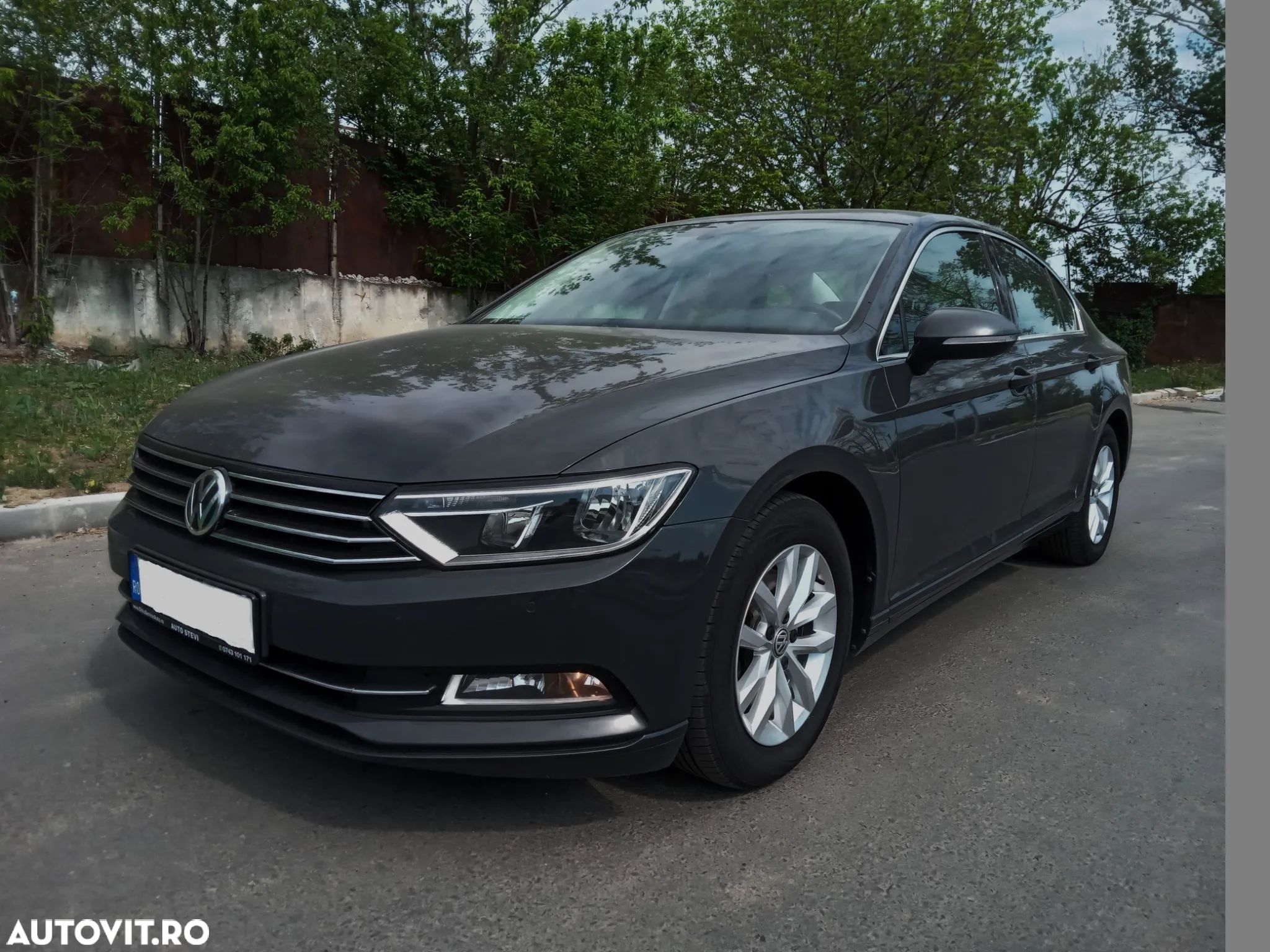 Volkswagen Passat Variant 2.0 TDI Trendline - 1