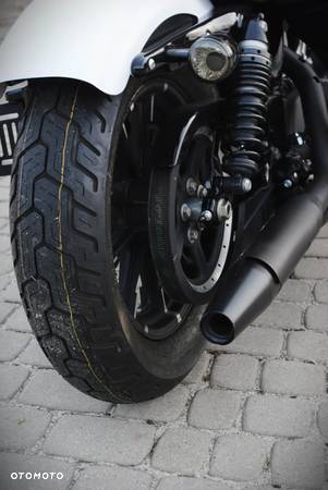 Harley-Davidson Sportster Iron 883 - 8