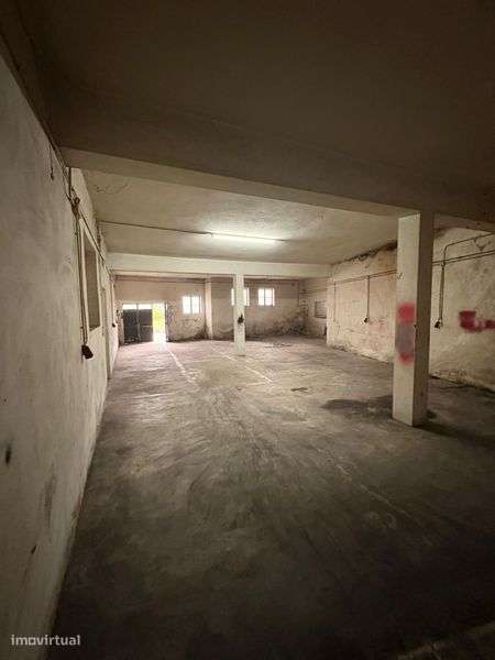 Armazém industrial em Nespereira, Guimarães - Grande imagem: 5/6