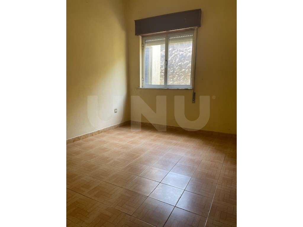 Moradia Espaçosa com Terreno e Potencial de Investimento - Atalaia,...-7