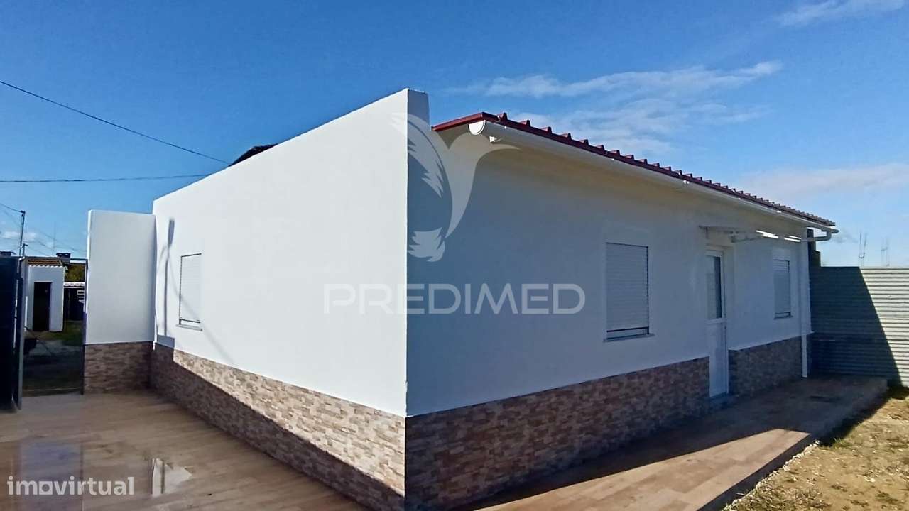 Moradia T3 + 2 com ampla área externa-16