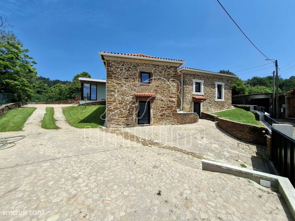 Fabulosa Moradia T4 com piscina-15