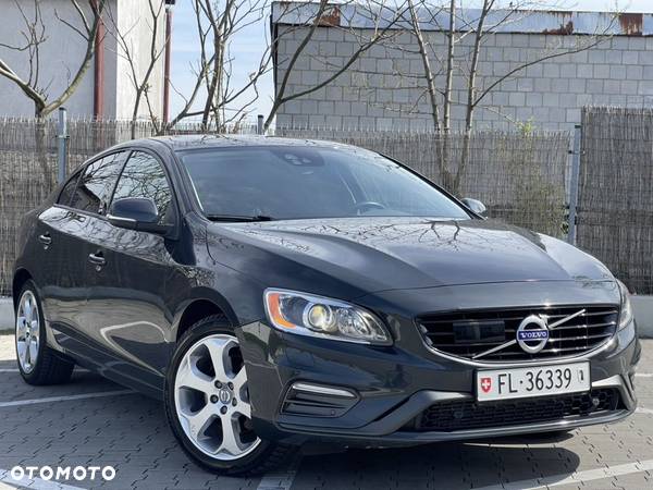 Volvo S60 - 1