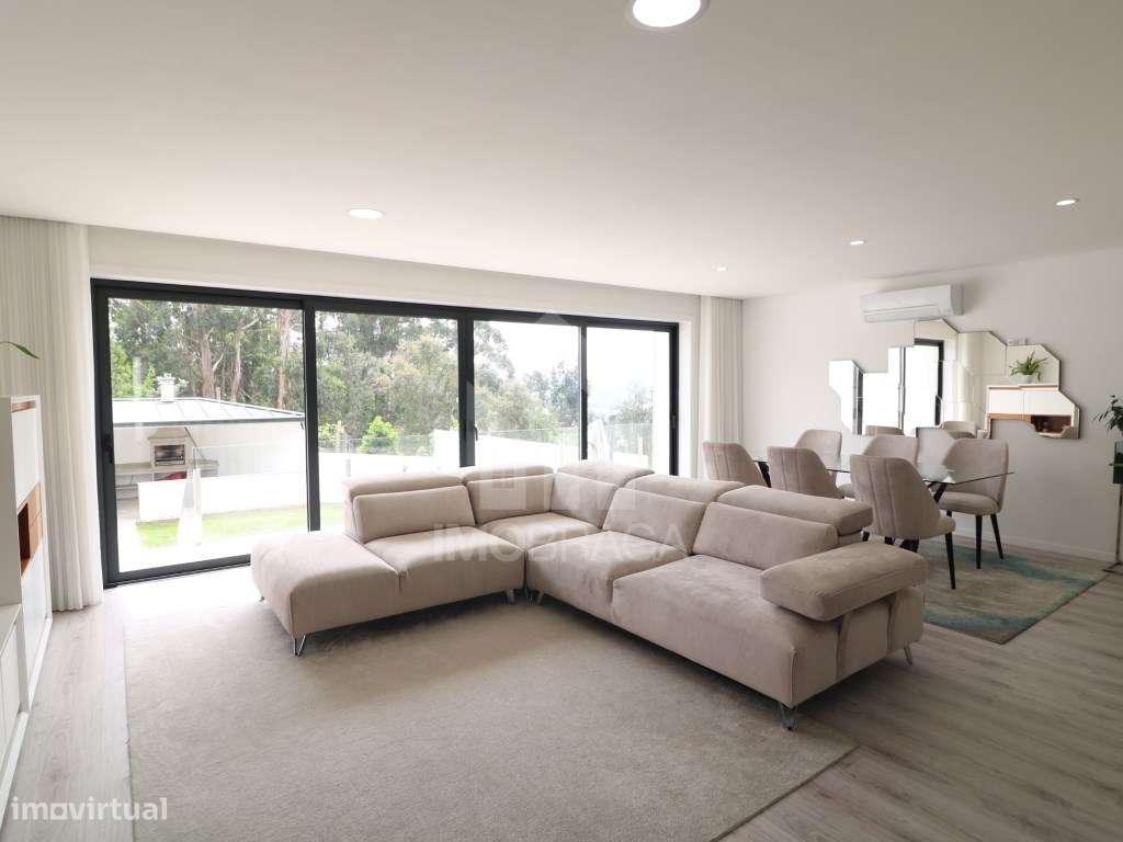 Venda Moradia Banda T3, em Esporões, Braga-15