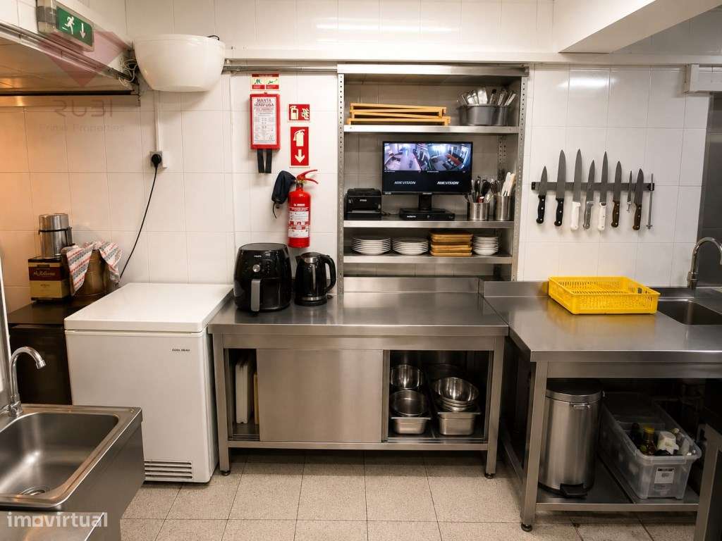 Cedencia de quotas de restaurante em zona premium de Setúbal-7