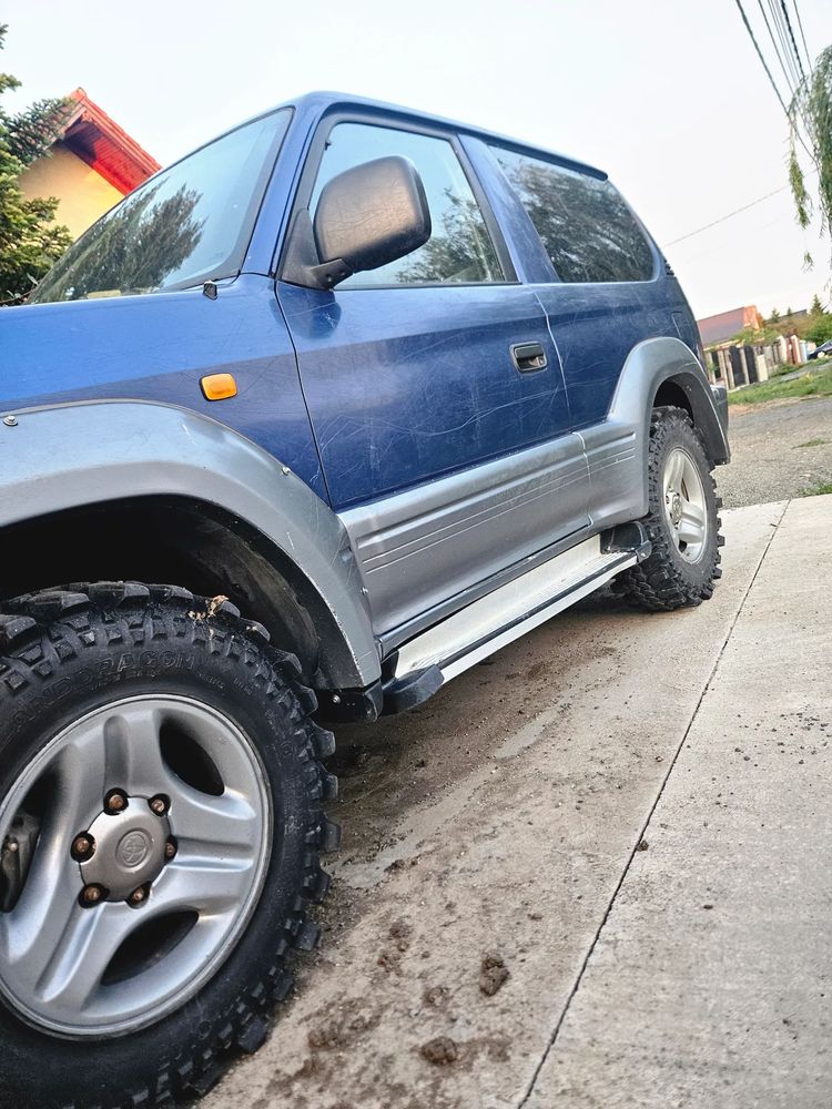 Toyota Land Cruiser 2000