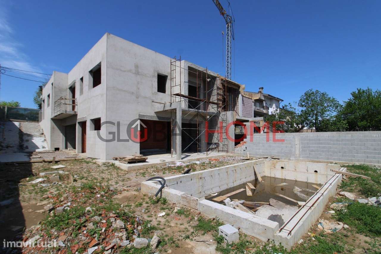 Moradia T3  Jovim  - Gondomar  ( Nova - Piscina )-7