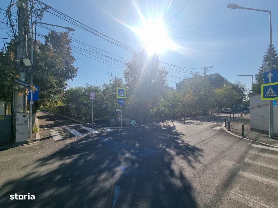 Loturi teren 500-1000 mp Strada Nuferilor / Petrom City-1