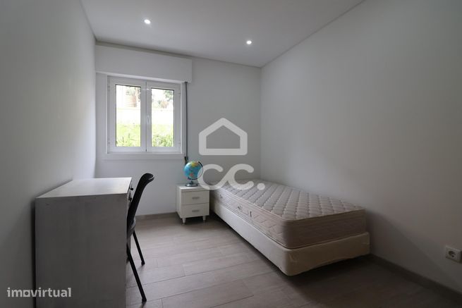 Apartamento T3 com terraço e arrumos em Eiras.-6