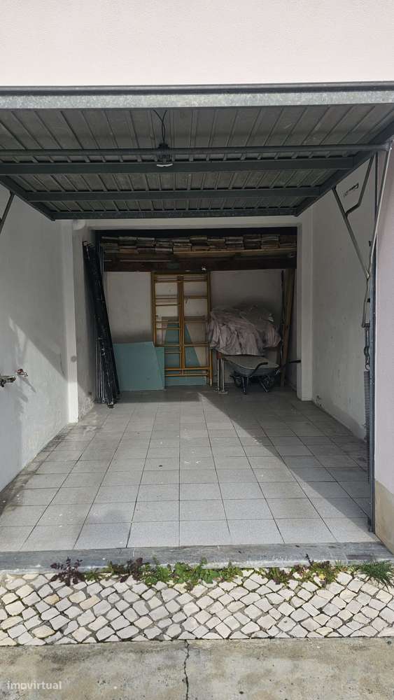 Garagem para carro ou arrumação - Grande imagem: 3/3