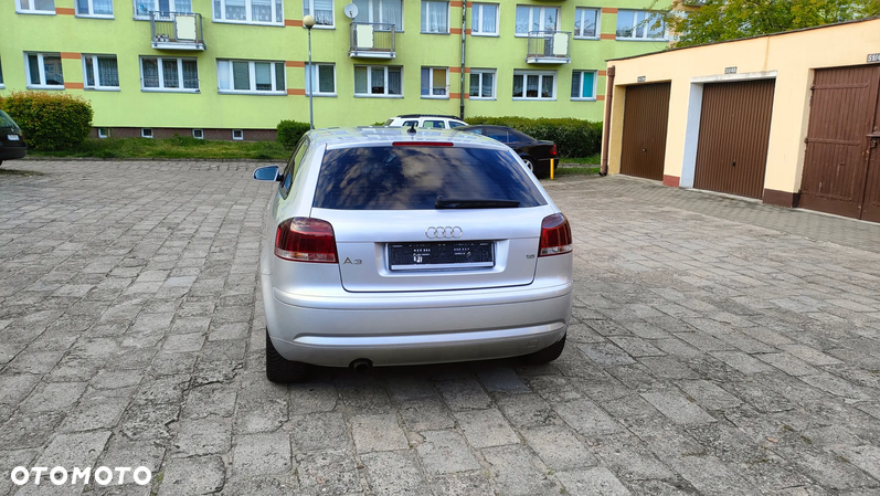 Audi A3 1.6 Ambition - 17